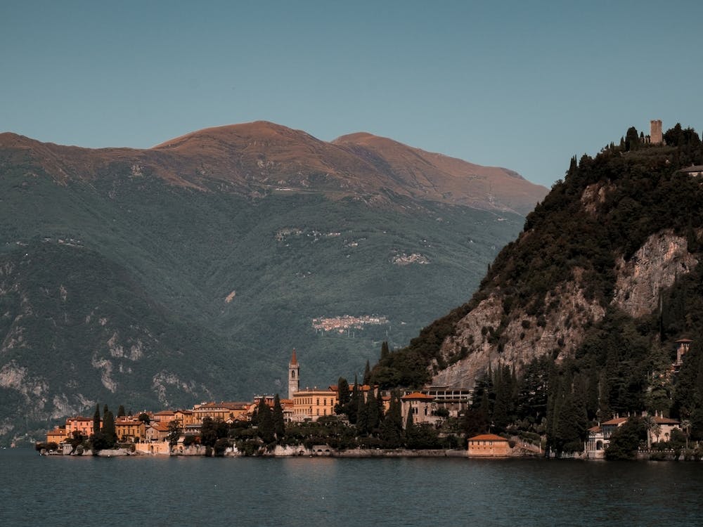 Lago Di Como Varenna Italy