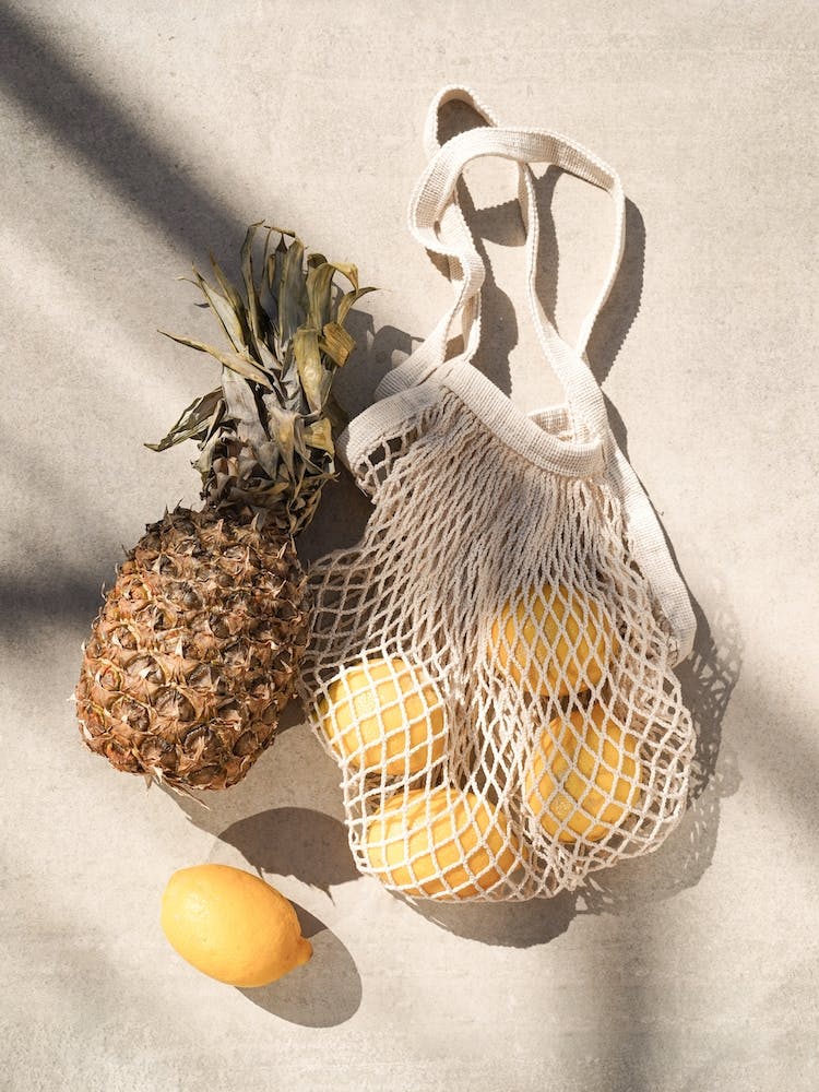 Tropische Sommerfrüchte