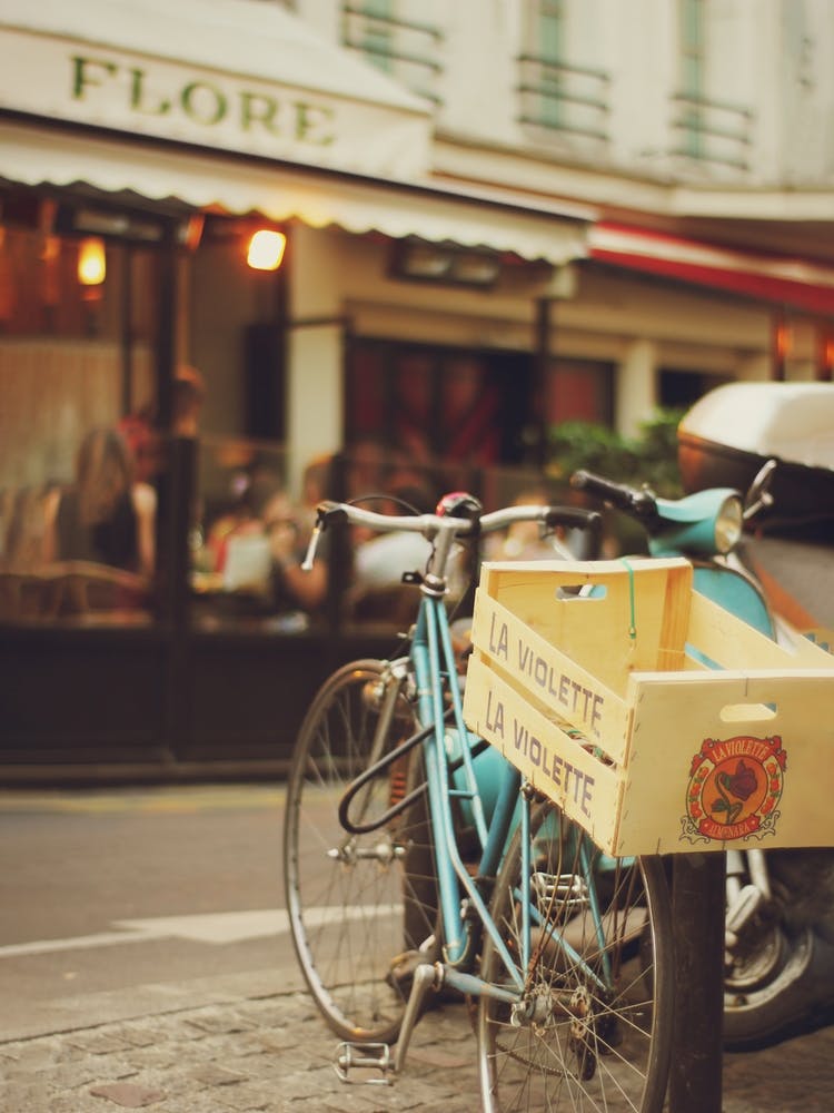 Französisches Fahrrad in Paris