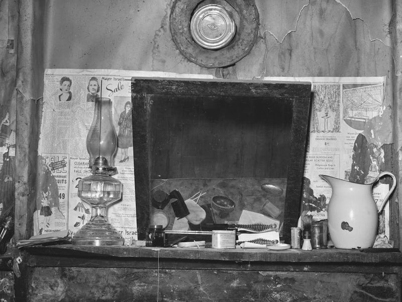Mantel In Sharecropper S Home, Transylvania, Louisiana By Russell Lee