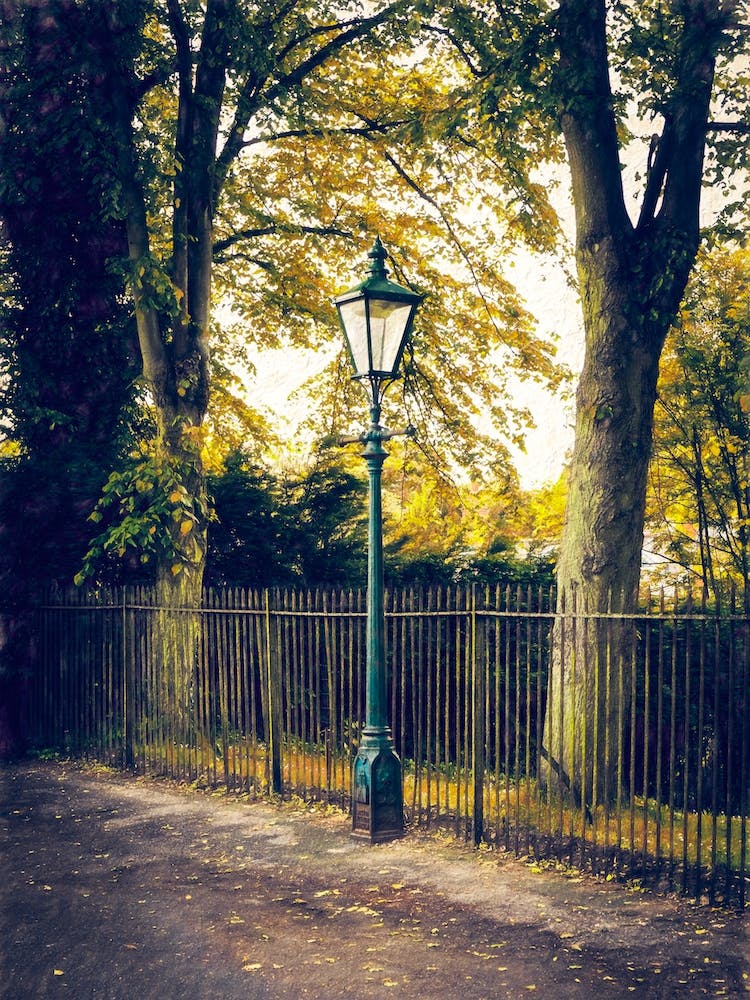 Vintage Street Lamp