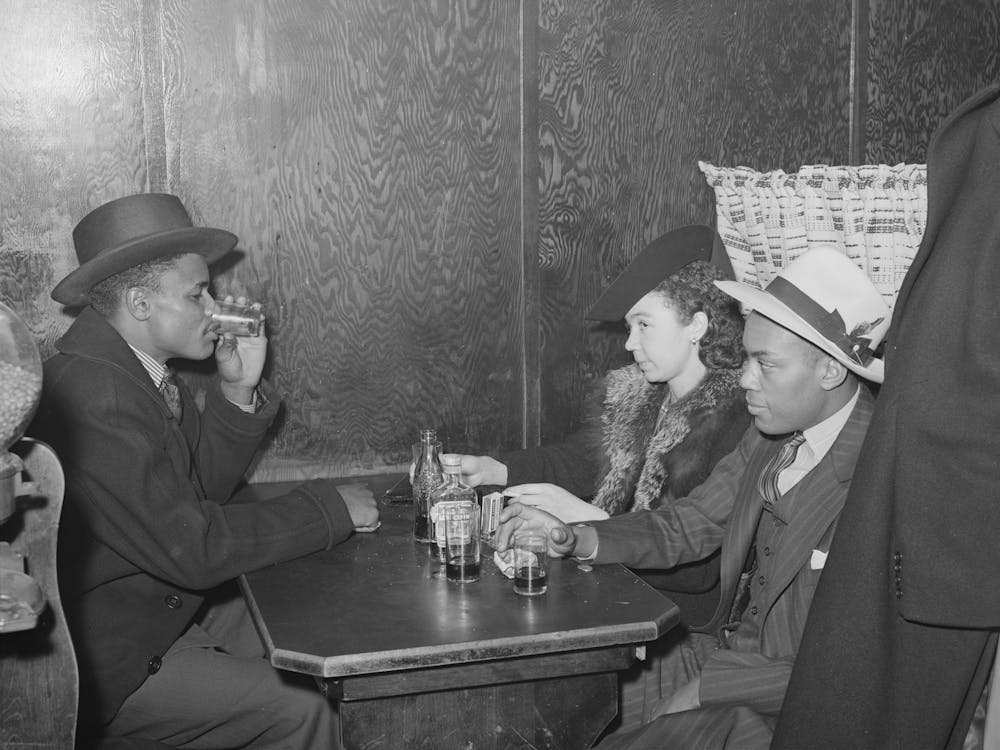 Booth In Tavern, Chicago, Illinois By Russell Lee