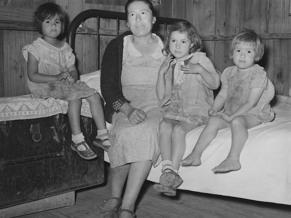 Mexican Mother And Her Children, Crystal City, Texas By Russell Lee