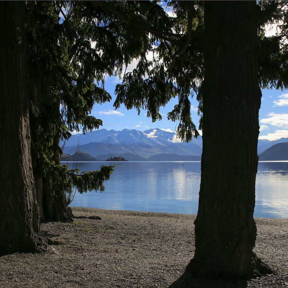 Lake Wanaka in New Zealand