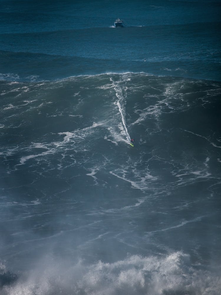 Nazaré Monster Wave | Surfing Portugal | Travel Photography Europe