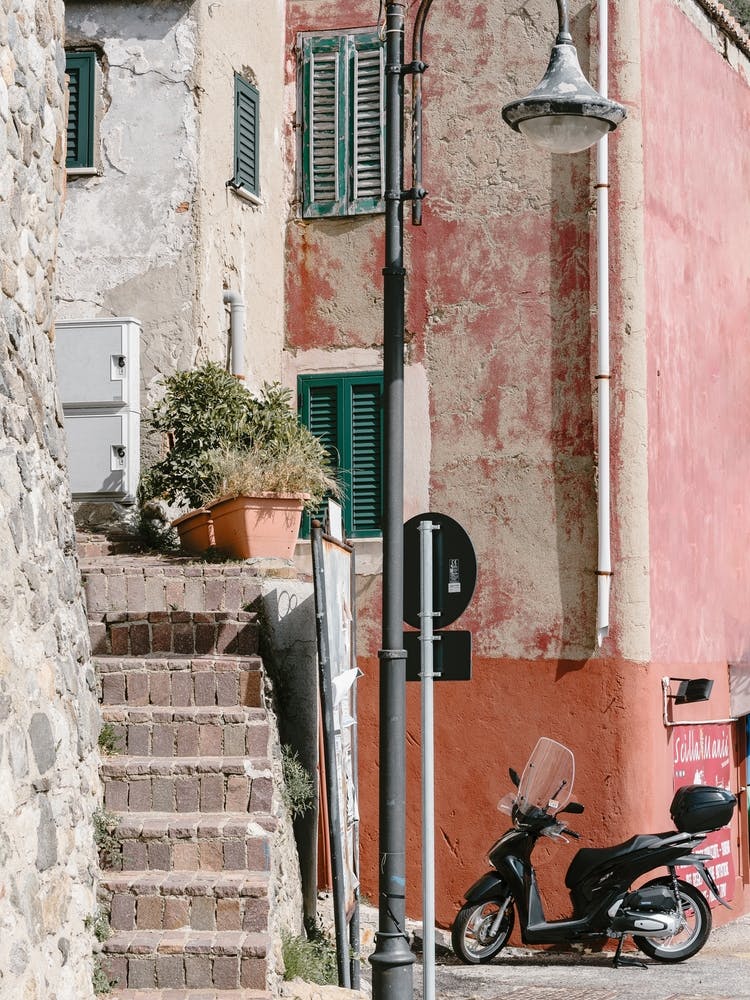 Pink House In Italy
