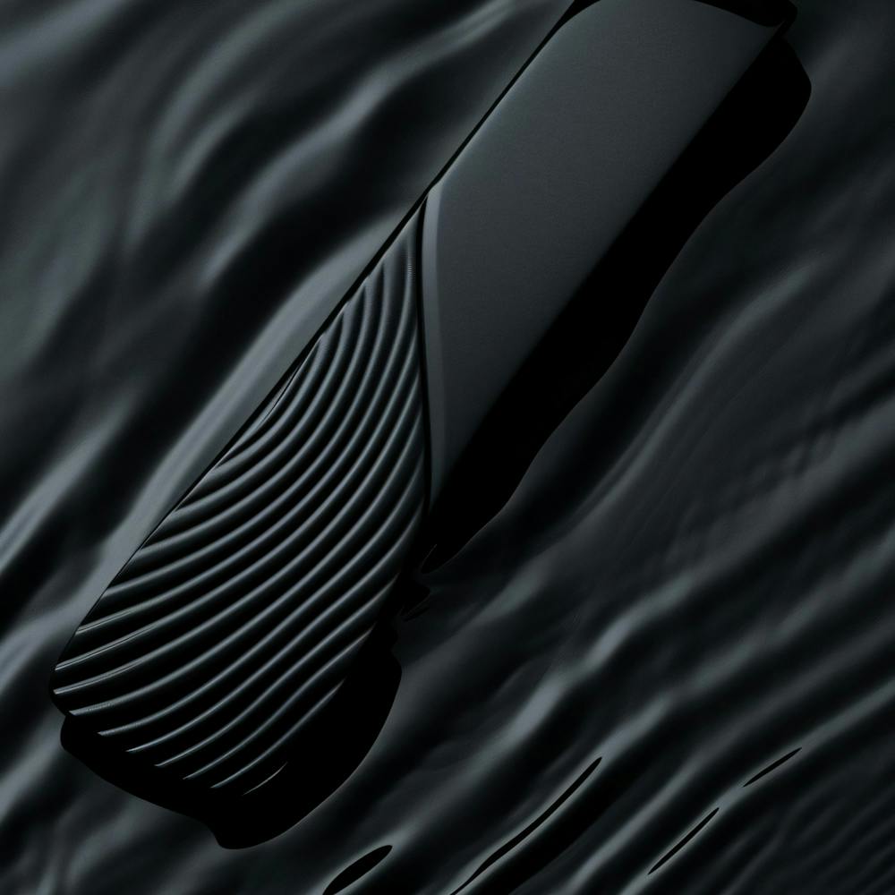 Schwarzes Telefon Im Wasser