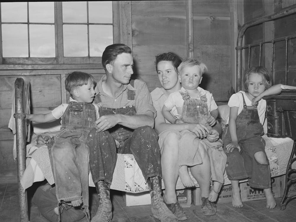 Family Of Ray Halstead, Fsa (Farm Security Administration) Rehabilitation Borrower, Dead Ox Flat, Malheur Coun