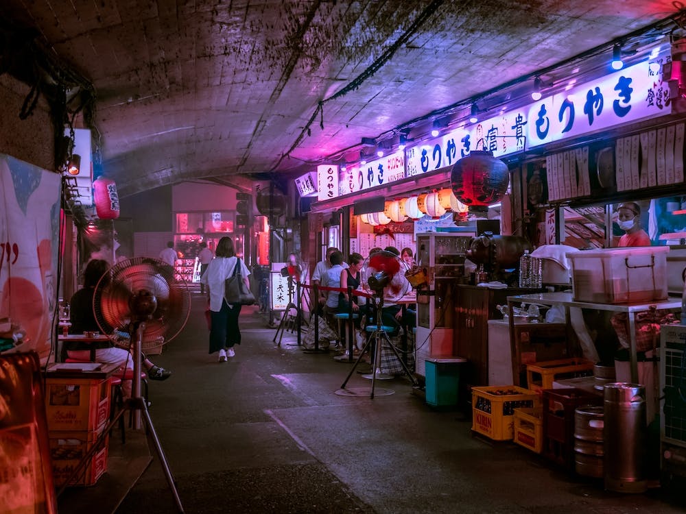 Tokyos Smokey Underground