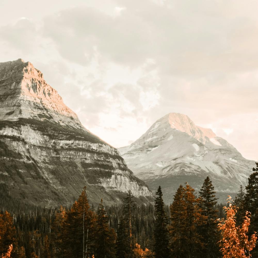 Gray Mountain Peaks Square