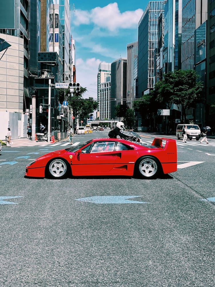 Red Ferrari F40 In Tokyo 