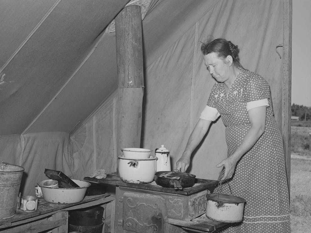 Farm Worker S Wife Prepares Dinner, Fsa (Farm Security Administration) Migratory Labor Camp Mobile Unit, Wilder, Idaho B
