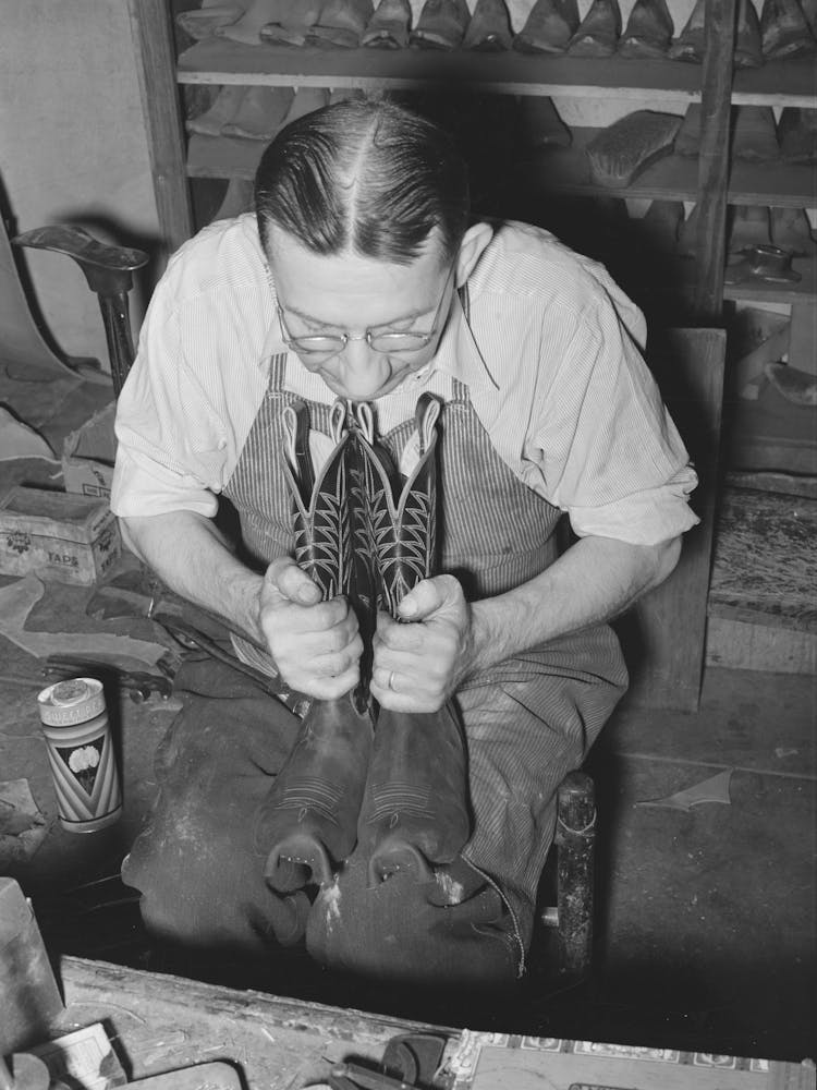 Bootmaker Lining Up A Pair Of Boots, Cowboy Boot Shop, Alpine, Texas By Russell Lee