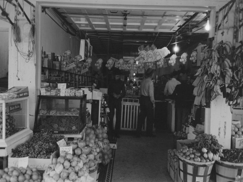 Untitled Photo, Possibly Related To Fruit And Vegetables, Market Square, Waco, Texas By Russell Lee 1