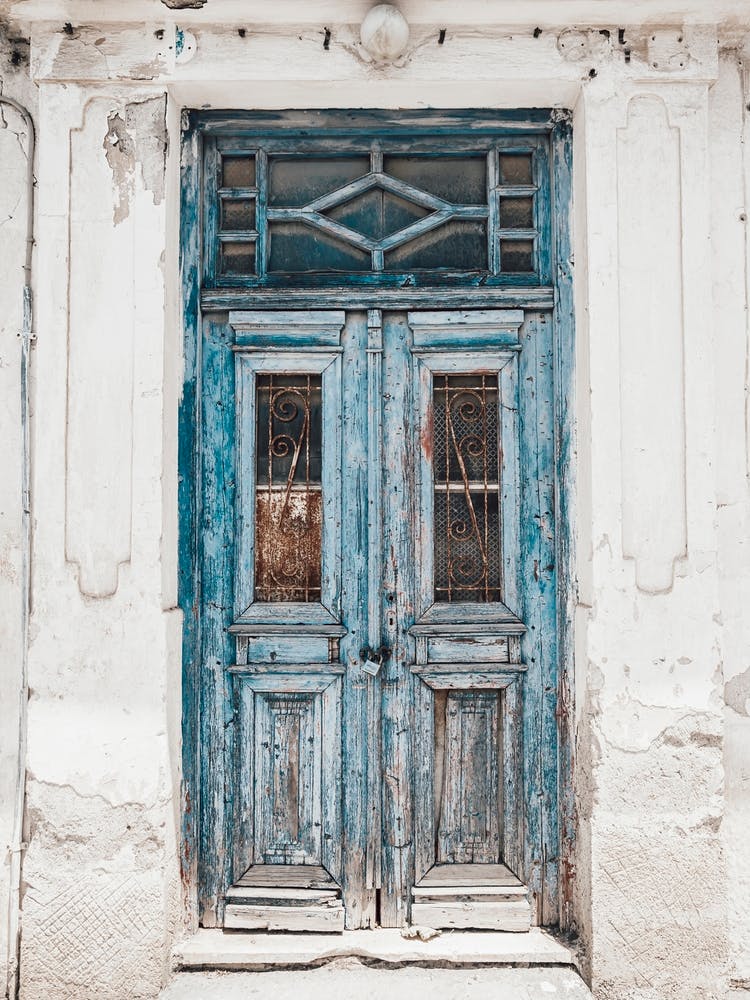 Blue Door, Naxos
