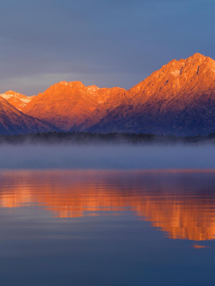 Sonnenaufgang am Taupo-See