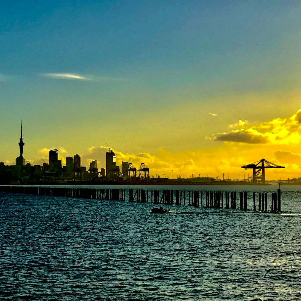 Sonnenuntergang über Auckland