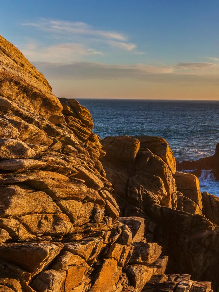 Sonnenuntergang auf den Felsen