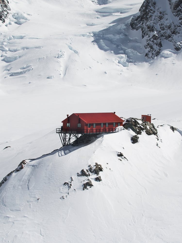Red Mount Cook Hut