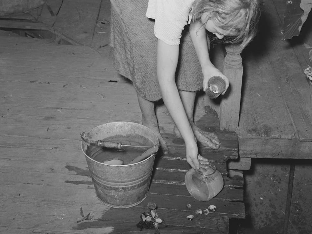 Daughter Of Tenant Farmer Living Near Muskogee, Oklahoma, Changing Water In Goldfish Bowl, Refer To General