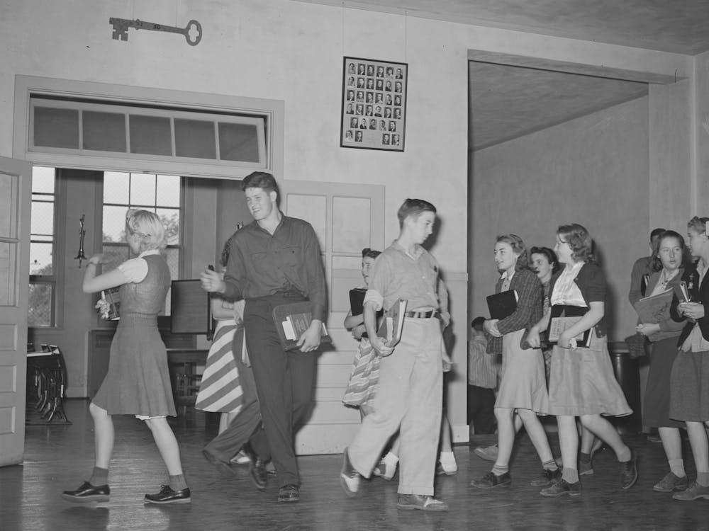 High School Boys And Girls Changing Classrooms, Hermiston, Oregon By Russell Lee