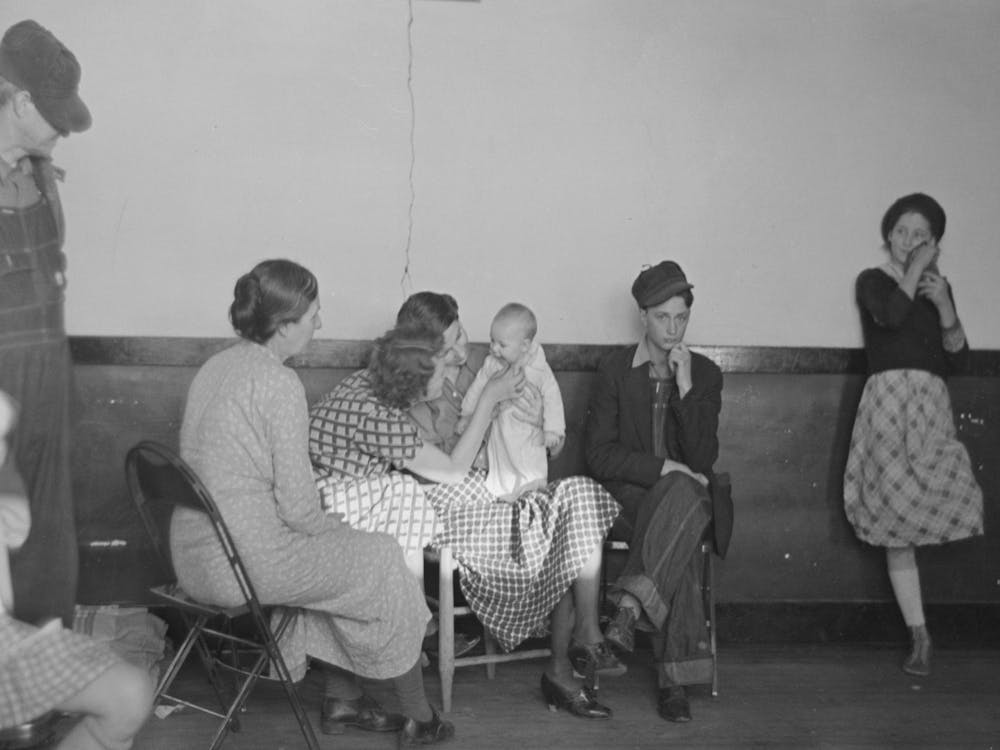 Group Of Flood Refugees In A Schoolhouse Of Sikeston, Missouri By Russell Lee