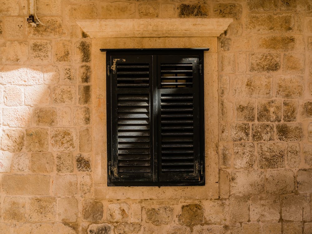 Kroatisches Fenster