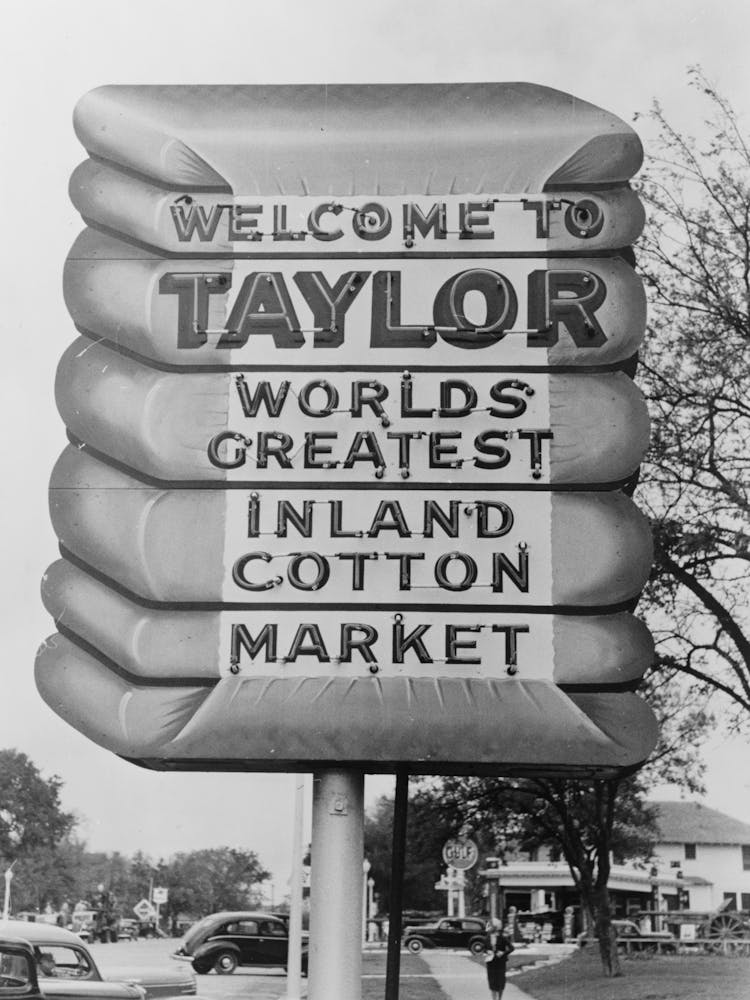 Symbol Of Cotton, Taylor, Texas By Russell Lee