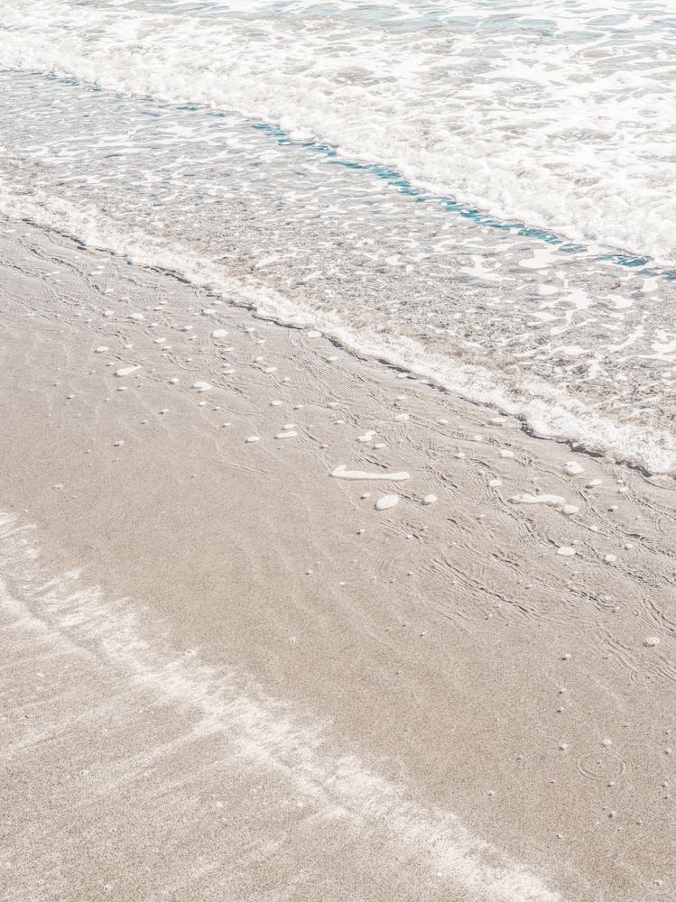 Beach Wave_2192483