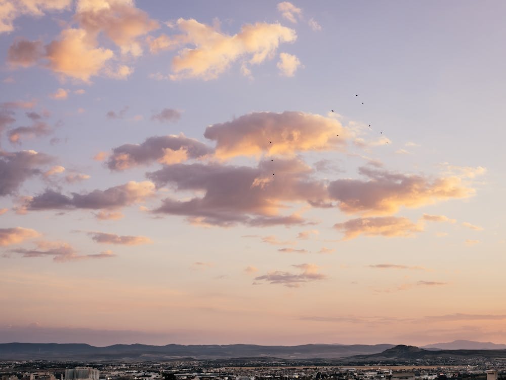 Sonnenuntergang über einer Stadt Granada, Spanien