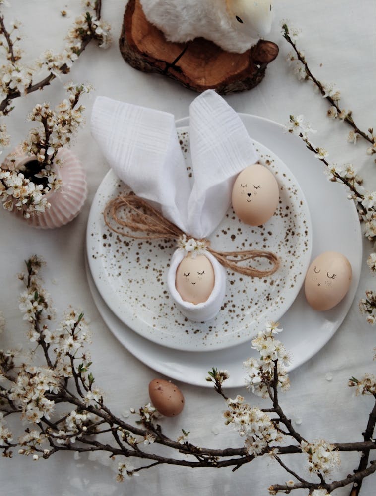 Easter Table Setting 11