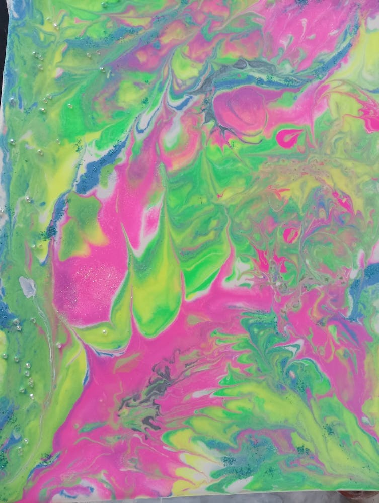 Rosa und grüne Marmormalerei