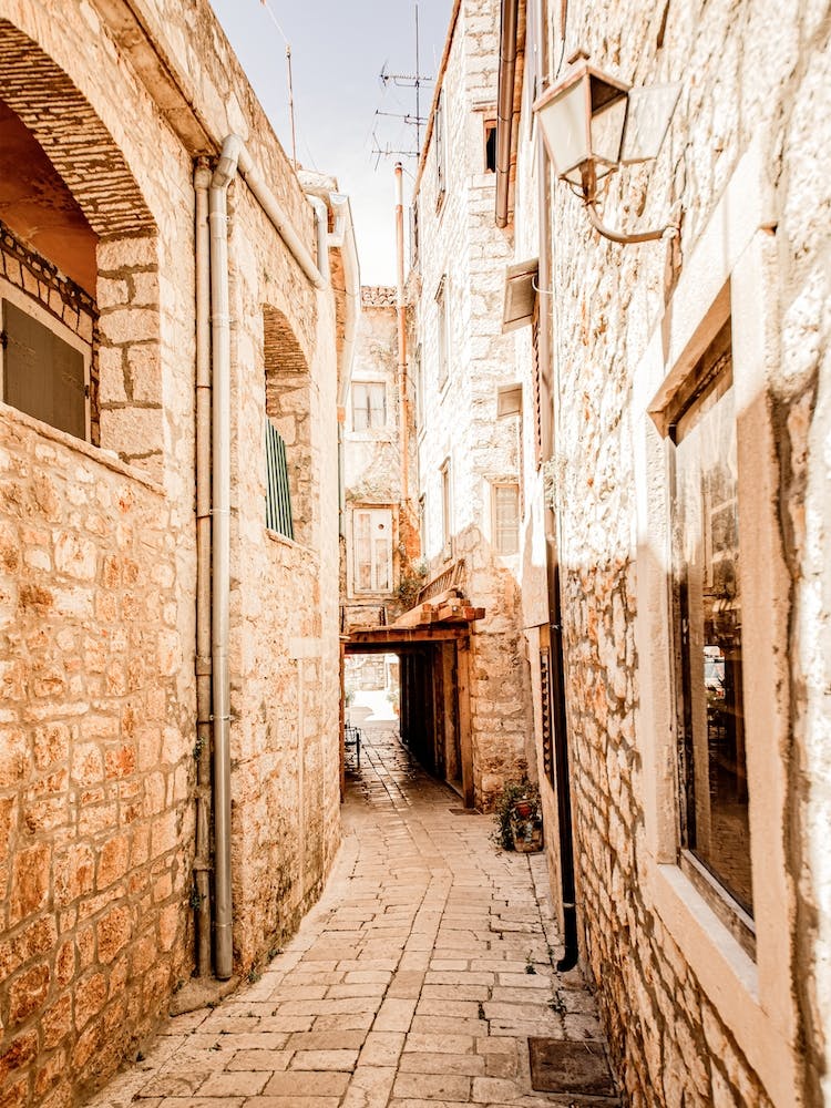 Warm Italy Alleyway