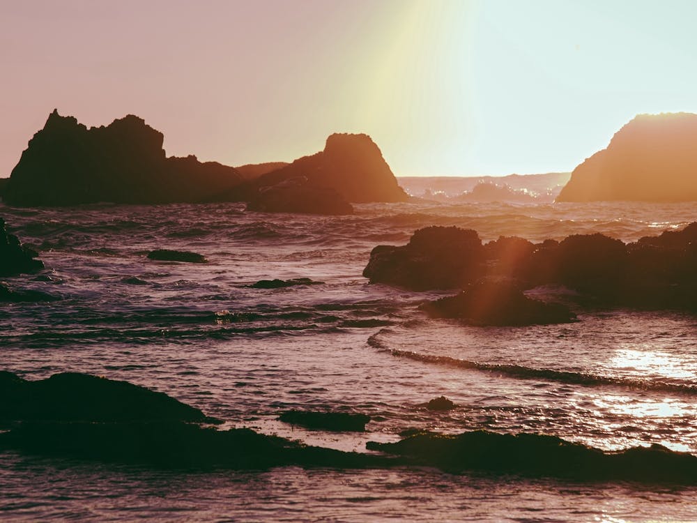 Rocky Sun Kissed Tides