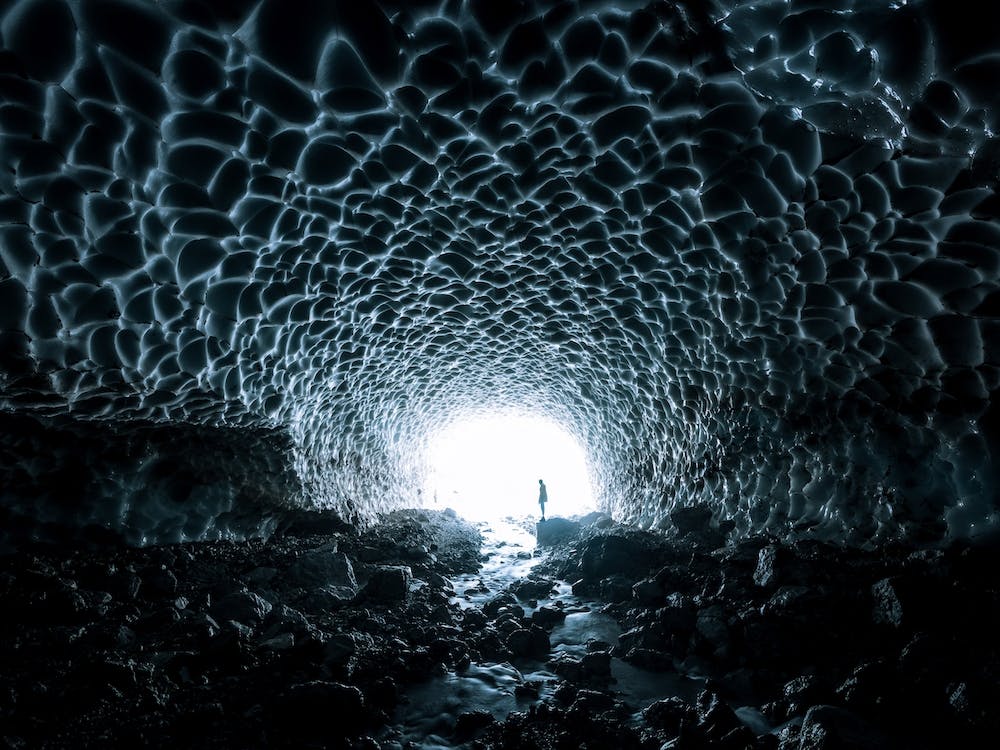 Ice Cave Explorer