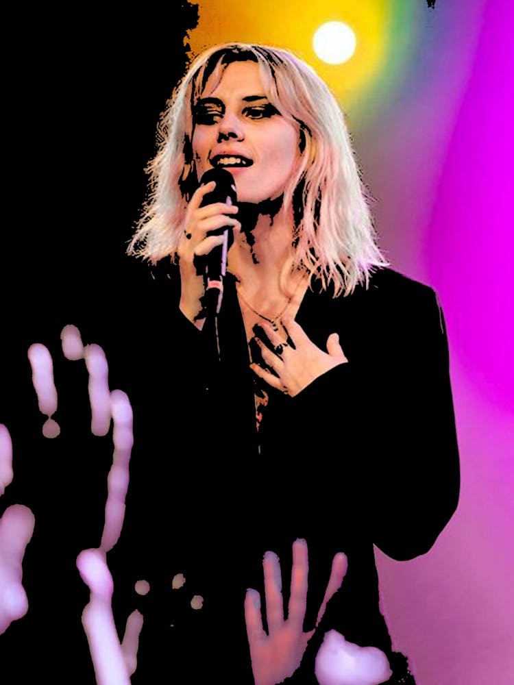 Ellie Rowsell 12