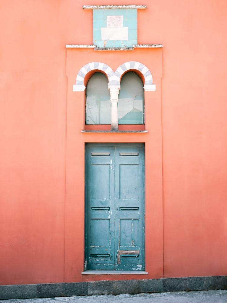 The Capri Door