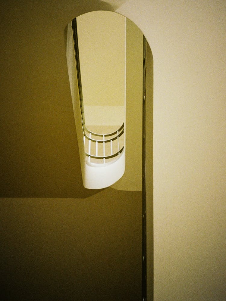 Fibonacci's staircase