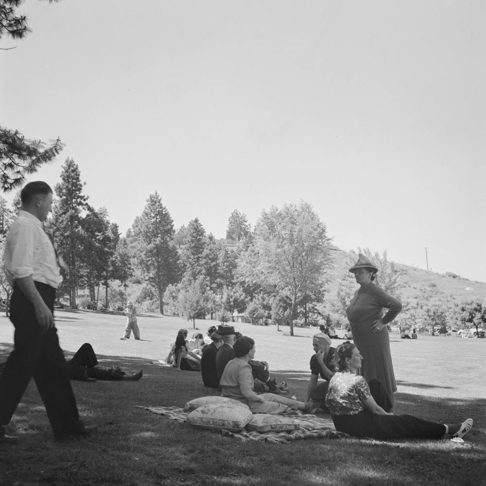 Untitled Photo, Possibly Related To Klamath Falls, Oregon, Sunday Afternoon In The City Park By Russell Lee