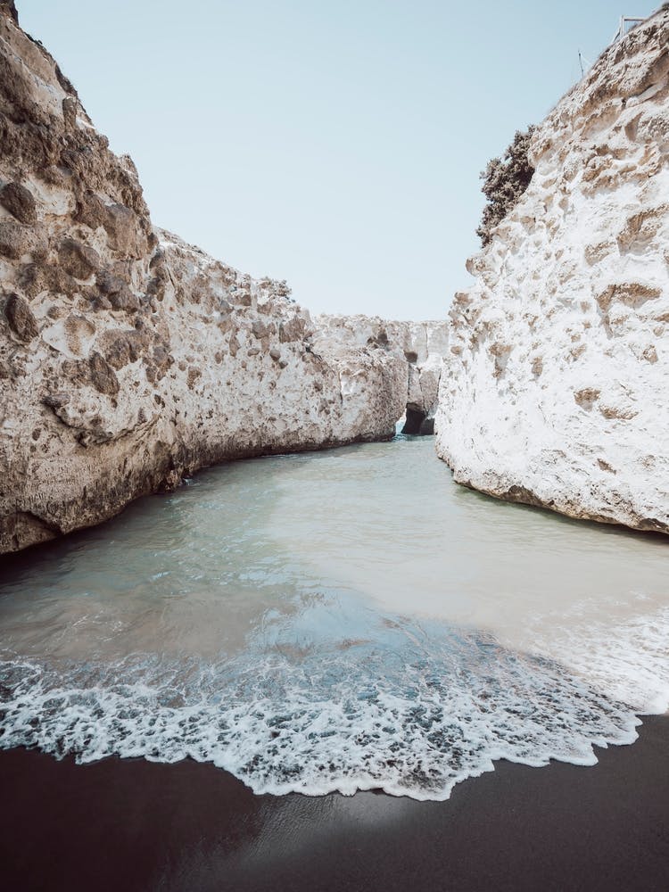 Papafragas Cave Beach, Milos 1