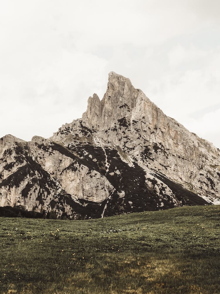 Mountain Peak Scenery