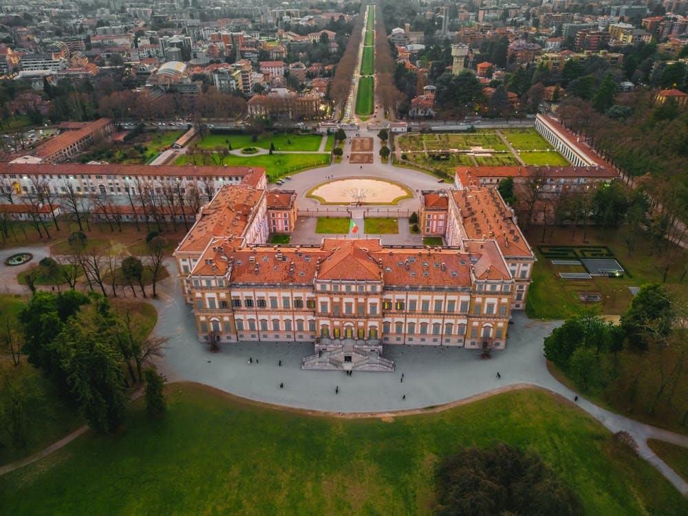 Photo & Villa Reale di Monza, Italia. Aerial Photography.