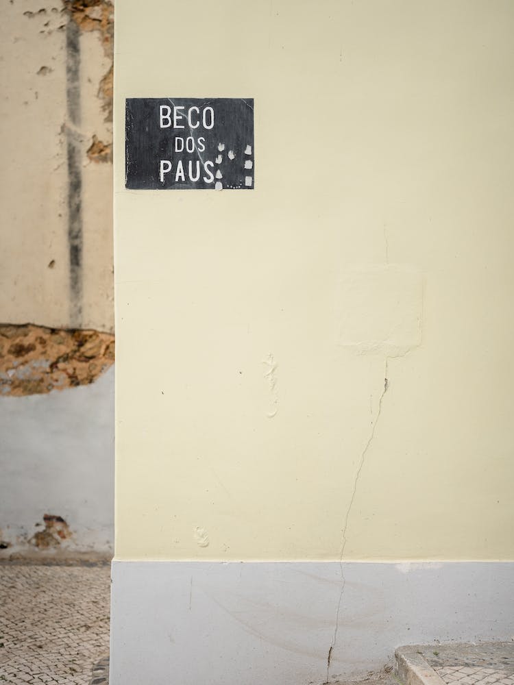 Beco Dos Paus House Corner Lisbon