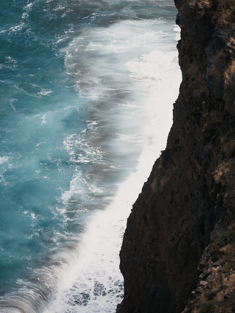 Ocean Fury Cape Verde S Cliffs And Breaking Waves