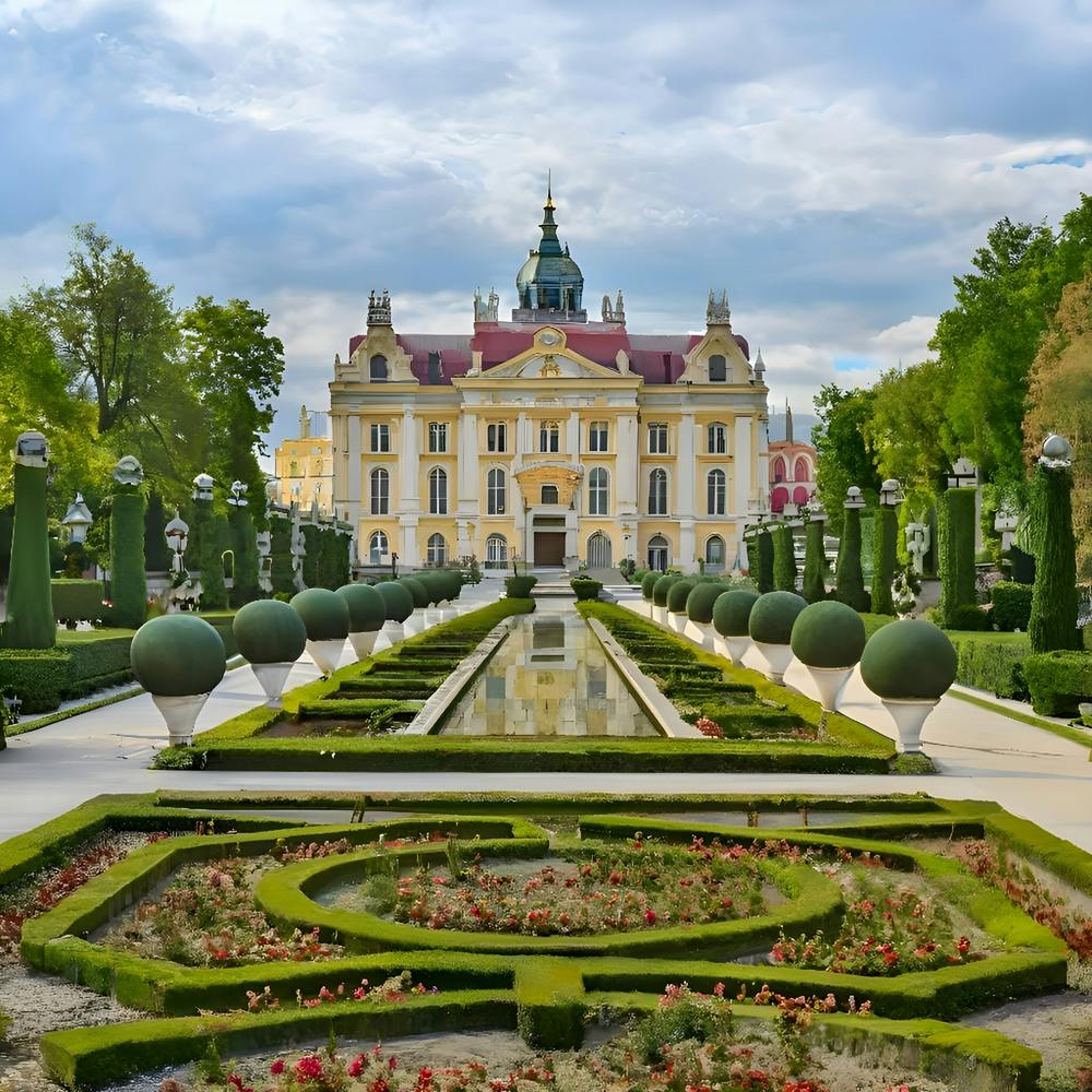 Picture of a beautiful palace with a wonderful garden2