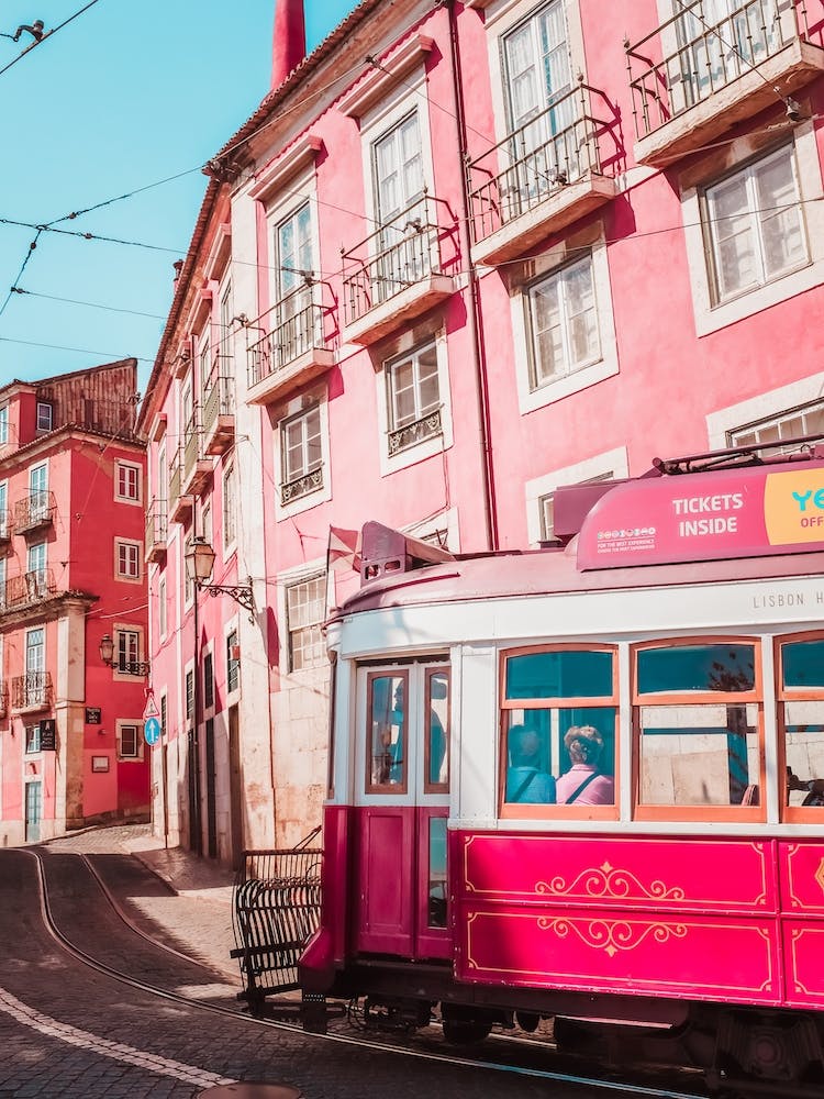 Tram For Two, Portugal