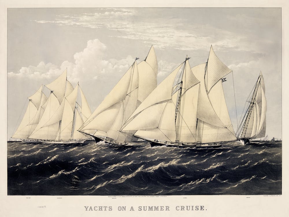 Yachten auf einer Sommerkreuzfahrt