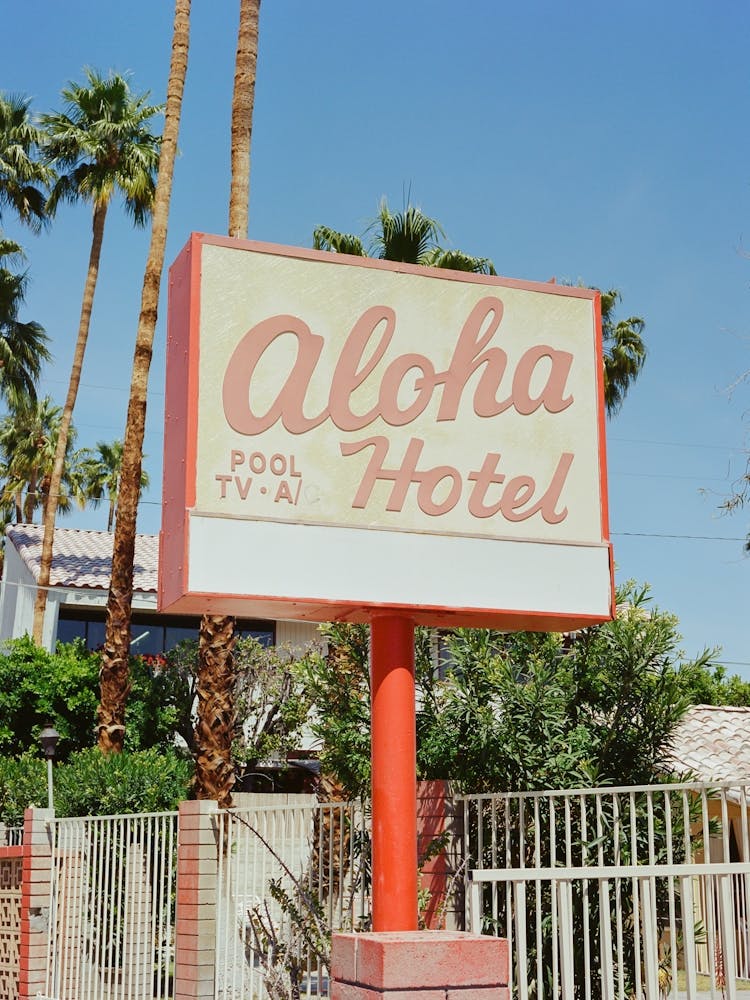Aloha Hotel auf Film