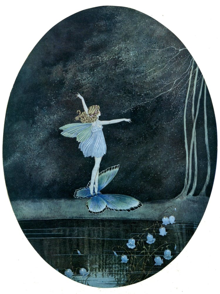 Schmetterlingsfee - Märchen aus dem Feenland 1919 von Ida Rentoul Outhwaite - Vintage Hexenfeen Remasterte Illustration Fairycore Witchcore Witchy Cottagecore Märchen mit blauen Maiglöckchen