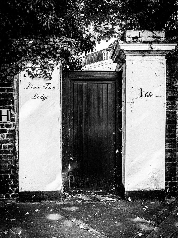 A Door In London City // Travel Photography